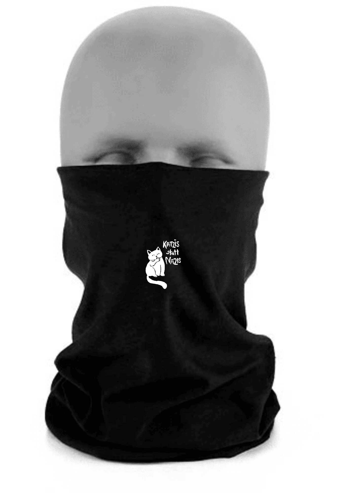 Schwarze Multifunktionsmaske mit Katzenmotiv und politischer Botschaft. Schwarze Multifunktionsmaske mit dem Aufdruck eines weißen Katers und dem Schriftzug „Katzis statt Nazis“.