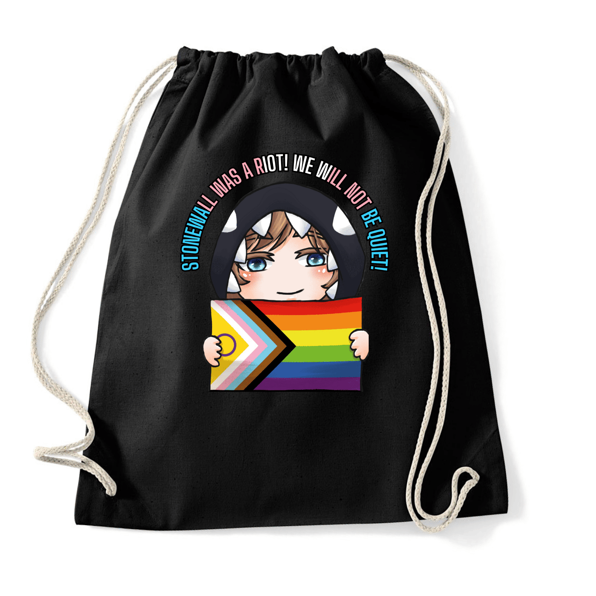 Rucksack mit anime Charakter und Regenbogenflagge – Stonewall-Gedenken Schwarzer Rucksack mit einem fröhlichen, anime-inspirierten Charakter, der eine Regenbogenflagge hält, umgeben von dem Text „STONEWALL WAS A RIOT! WE WILL NOT BE QUIET!“