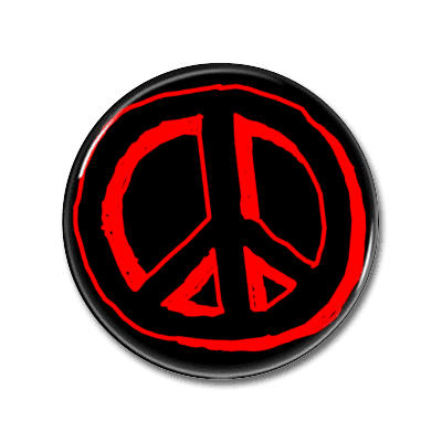 Roter Frieden Button auf schwarzem Hintergrund. Runder Button mit einem roten Friedenzeichen auf schwarzem Hintergrund.